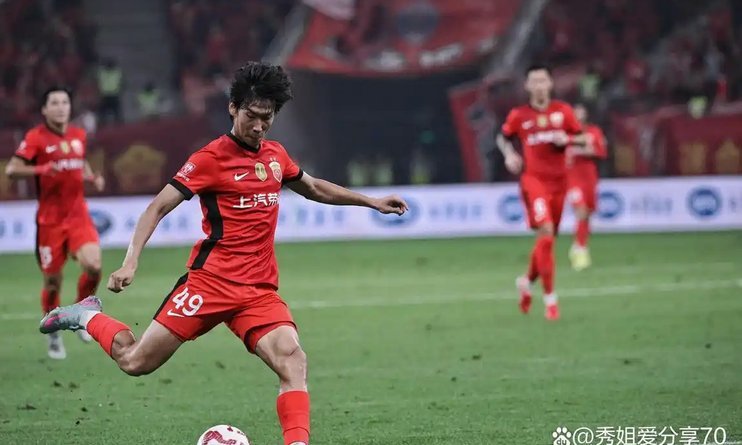 海港vs深圳首发：李新翔PK韦斯利，蒋光太、周定洋先发