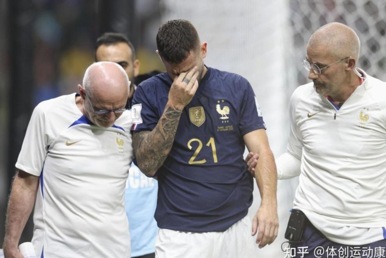 阿斯：为世界杯安东尼一直不做耻骨手术，落选名单让他失望