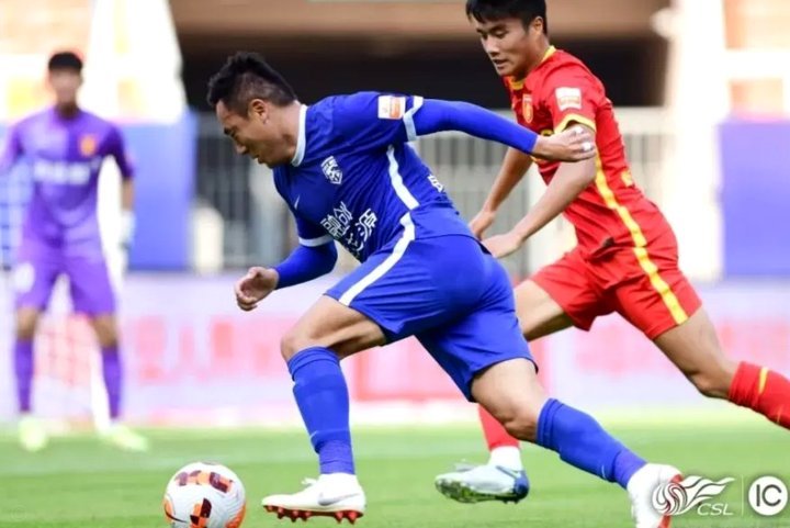 解围失误送大礼，申花1-0三镇
